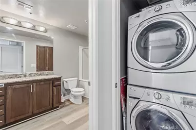 21301 Erwin Street #511, Woodland Hills, CA 91367 - Photo 23