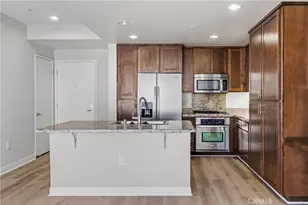 21301 Erwin St, Woodland Hills, CA 91367 - Photo 15