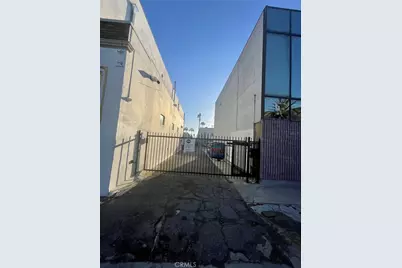 715 N Ridgewood Place, Los Angeles, CA 90038 - Photo 15