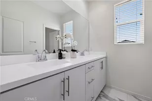 28588 Foothill, Saugus, CA 91350 - Photo 19