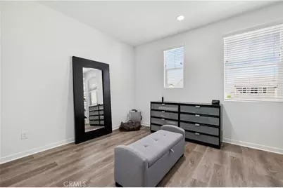 28588 Foothill, Saugus, CA 91350 - Photo 17