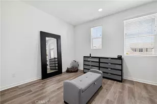 28588 Foothill, Saugus, CA 91350 - Photo 17