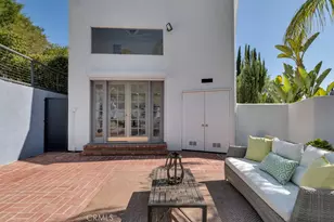 4392 Pampas Rd, Woodland Hills, CA 91364 - Photo 21