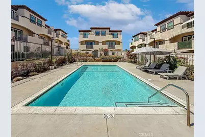946 Warwick, Thousand Oaks, CA 91360 - Photo 65