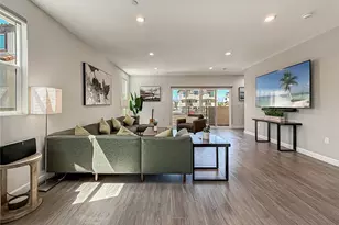 946 Warwick, Thousand Oaks, CA 91360 - Photo 13