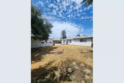 9225 Telfair, Los Angeles, CA 91352 - Photo 17