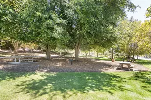 22914 Banyan Pl, Saugus, CA 91390 - Photo 29