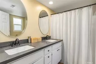 22914 Banyan Pl, Saugus, CA 91390 - Photo 13