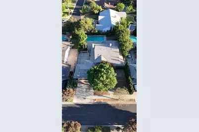 19208 Lassen, Northridge, CA 91324 - Photo 47