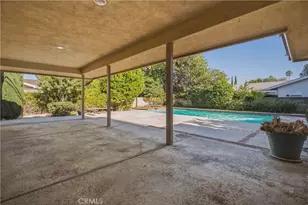19208 Lassen, Northridge, CA 91324 - Photo 33