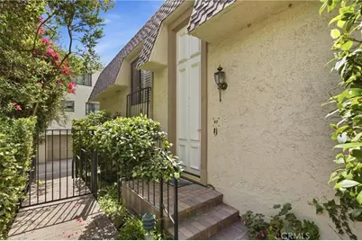 6225 Shoup Avenue #97, Woodland Hills, CA 91367 - Photo 21
