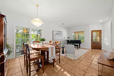 15168 Holiday Way, Sylmar, CA 91342 - Photo 5