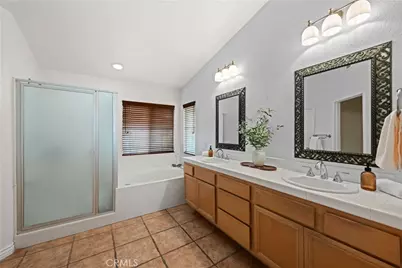 15168 Holiday Way, Sylmar, CA 91342 - Photo 19