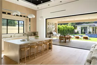 11826 Kling Street, Valley Village, CA 91607 - Photo 23