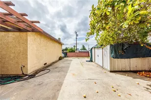 11332 Strathern, Sun Valley, CA 91352 - Photo 23