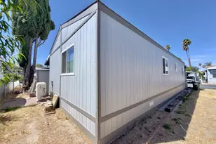 20401 Soledad Canyon Road, Canyon Country, CA 91351 - Photo 25