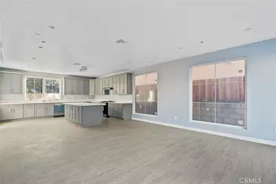 20811 W Seeasons Lane, Winnetka, CA 91306 - Photo 11