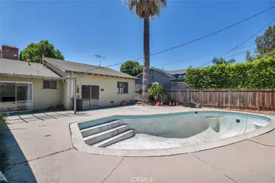23635 Bessemer Street, Woodland Hills, CA 91367 - Photo 29