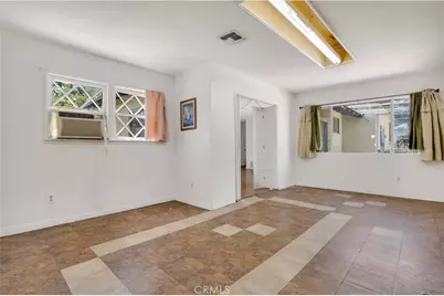 23635 Bessemer Street, Woodland Hills, CA 91367 - Photo 17