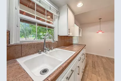 862 Camino La Maida, Thousand Oaks, CA 91360 - Photo 19