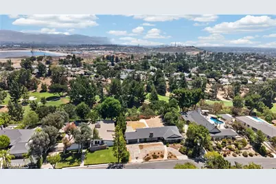 16622 Knollwood Drive, Granada Hills, CA 91344 - Photo 55