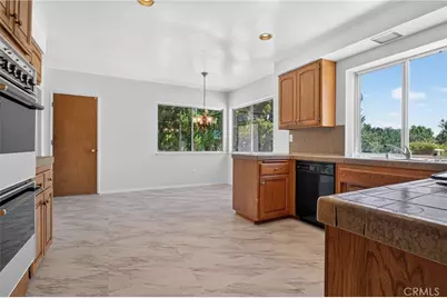 16622 Knollwood Drive, Granada Hills, CA 91344 - Photo 17