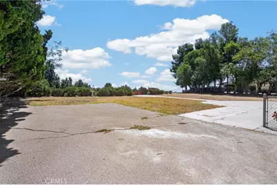 16622 Knollwood Drive, Granada Hills, CA 91344 - Photo 47