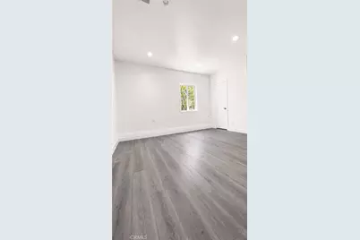 7918 Hazeltine Avenue, Panorama City, CA 91402 - Photo 7