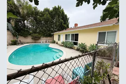 15035 Gilmore Street, Van Nuys, CA 91411 - Photo 11