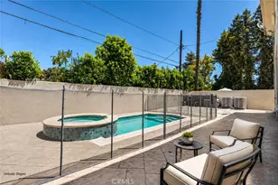 18267 Valley Vista Blvd, Tarzana, CA 91356 - Photo 3