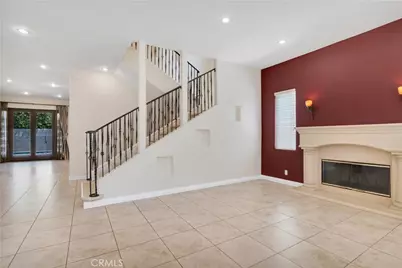 18267 Valley Vista Boulevard, Tarzana, CA 91356 - Photo 3