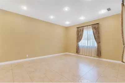 18267 Valley Vista Boulevard, Tarzana, CA 91356 - Photo 15