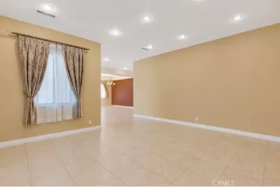 18267 Valley Vista Boulevard, Tarzana, CA 91356 - Photo 13