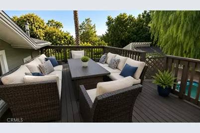 9317 Avenue Thompson, Chatsworth, CA 91311 - Photo 9