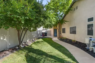 39528 Montebello Way, Murrieta, CA 92563 - Photo 35