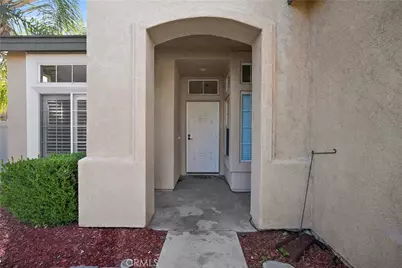 39528 Montebello Way, Murrieta, CA 92563 - Photo 3