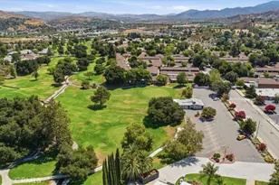 19208 Ave Of The Oaks, Newhall, CA 91321 - Photo 19