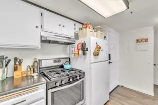 865 S B St, Oxnard, CA 93030 - Photo 17