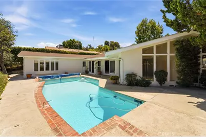 11345 Dona Lola Drive, Studio City, CA 91604 - Photo 27