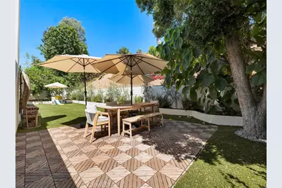 17259 Westbury Drive, Granada Hills, CA 91344 - Photo 37