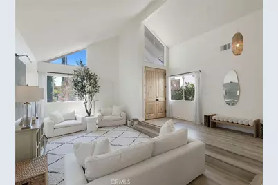17259 Westbury Drive, Granada Hills, CA 91344 - Photo 5