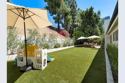 17259 Westbury Drive, Granada Hills, CA 91344 - Photo 39