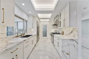 4651 Ellenita Ave, Tarzana, CA 91356 - Photo 13