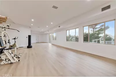 4651 Ellenita Avenue, Tarzana, CA 91356 - Photo 43