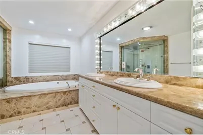 4651 Ellenita Avenue, Tarzana, CA 91356 - Photo 29