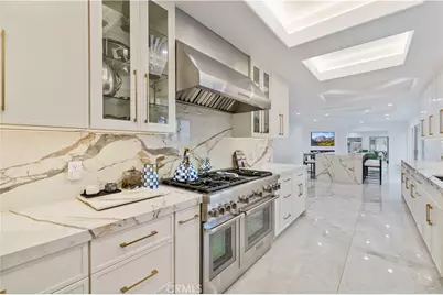 4651 Ellenita Avenue, Tarzana, CA 91356 - Photo 15