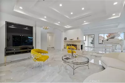 4651 Ellenita Avenue, Tarzana, CA 91356 - Photo 9