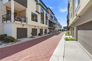 315 Waters Park Cir, San Mateo, CA 94403 - Photo 39