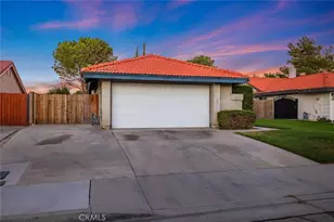 45312 Essex, Lancaster, CA 93534 - Photo 5