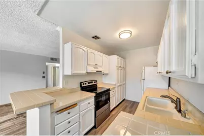 5349 Newcastle #56, Encino, CA 91316 - Photo 13
